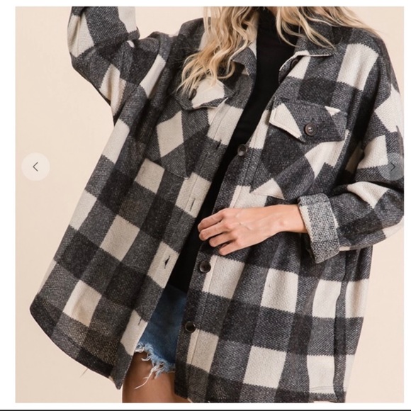 Fabulous Must Have checkered flannel Boxy shirt - Picture 3 of 5